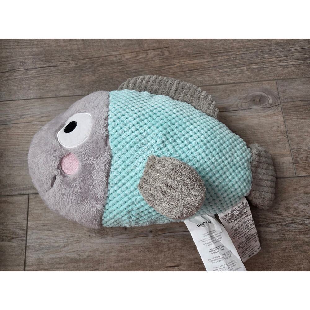Rare Bedsure Winking Fish Plush – Unique Textured Fleece Mint and gray